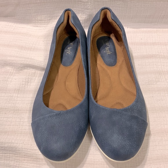 Euro Soft by Soft Blue size 10 - Picture 2 of 9